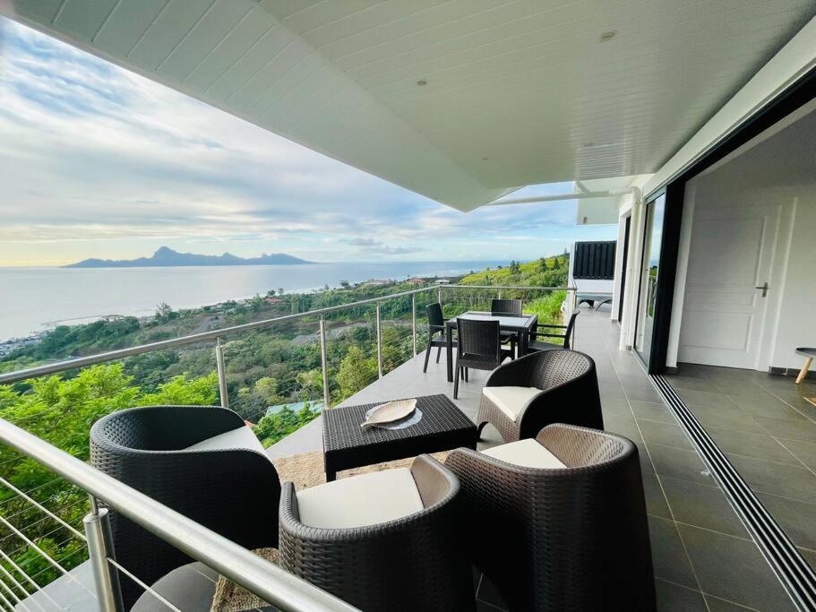 Tahiti Moeatama : Villa Nui Avec Piscine Privee パペーテ エクステリア 写真